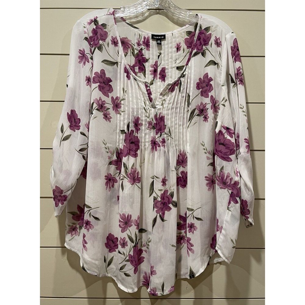 Torrid Floral Chiffon Blouse Pintuck Detail Ruched 3/4 Sleeve Flowy Women's M/L - Picture 3 of 10